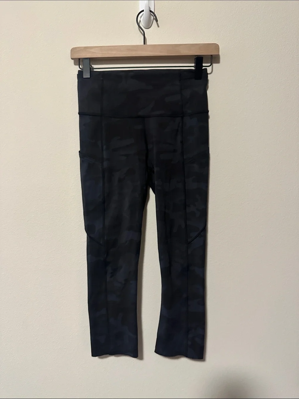 Lululemon Fast and Free Crop II 19